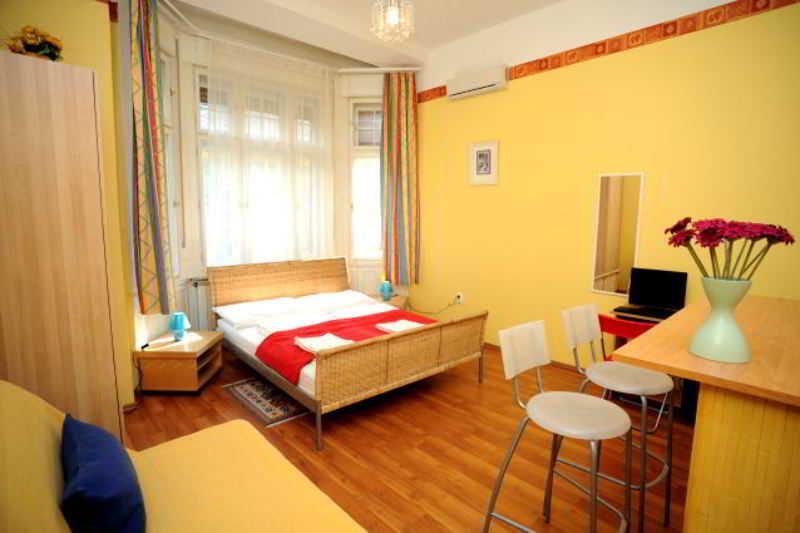 Club Apartments & Rooms Budapesta Exterior foto