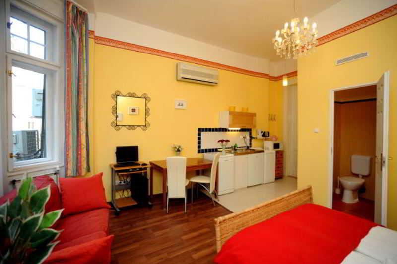 Club Apartments & Rooms Budapesta Exterior foto